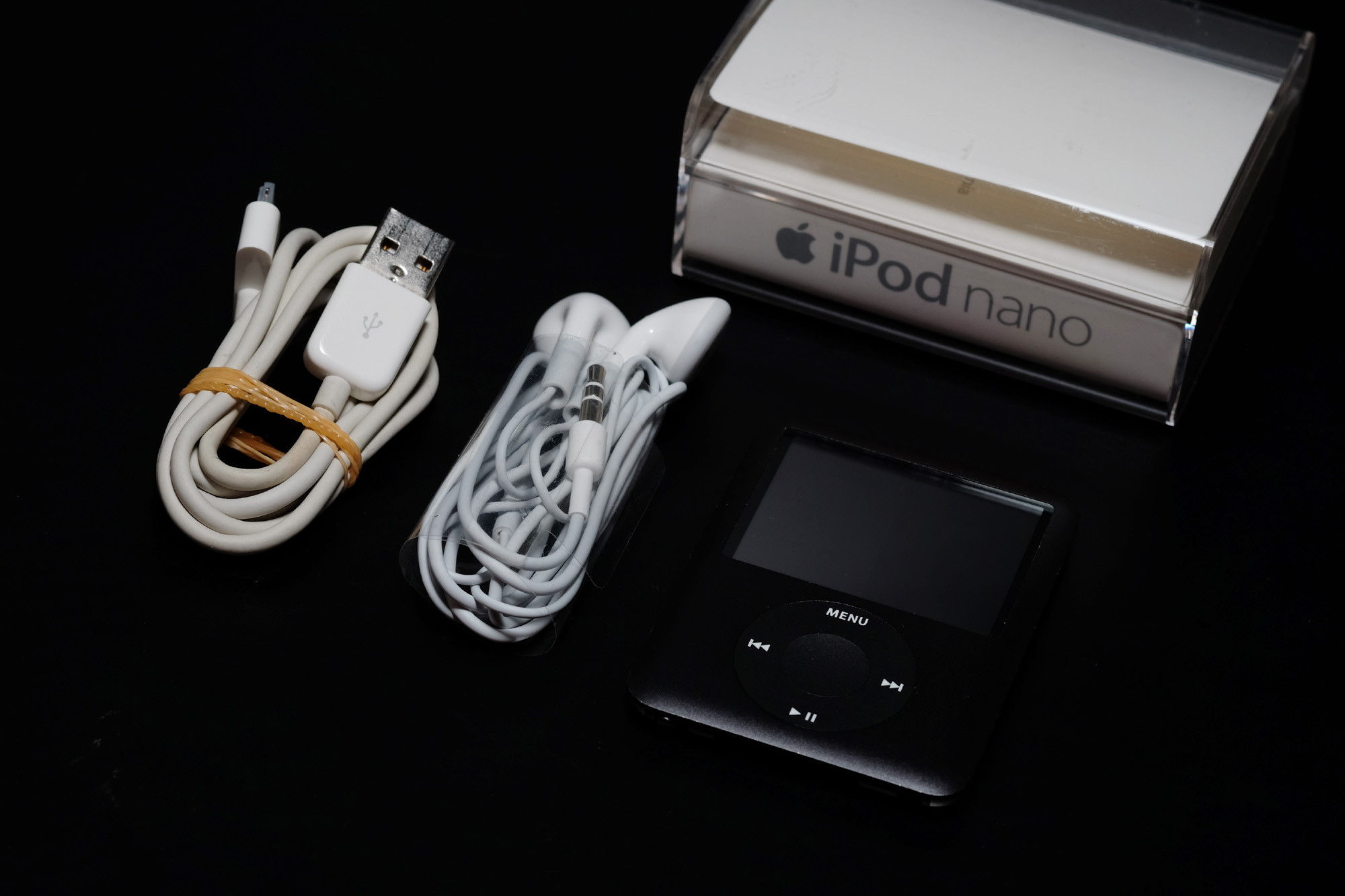 iPod Nano 第2世代 16GB 中古箱入り美品購入！