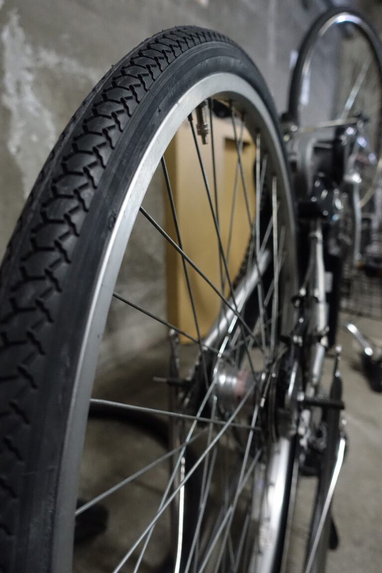 ブリジストン アシスタファイン2018 後輪タイヤ交換 電動自転車 DIY - Dorayaki-papa 貧乏ガレージハウスⅡ