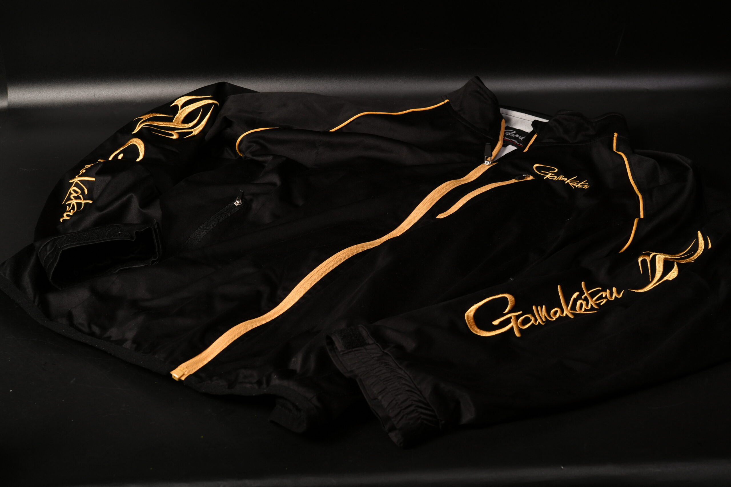 がまかつ ストレッチウインドブレーカー GM-3434 LLサイズ　中古購入