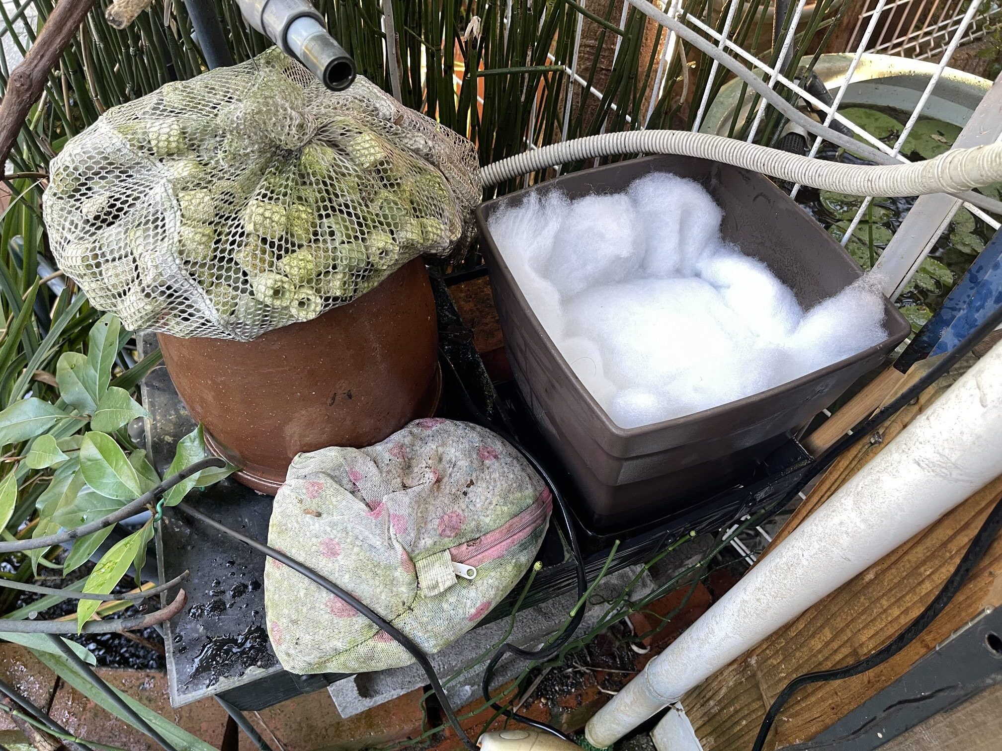池のウォール交換　水中ポンプ故障？
