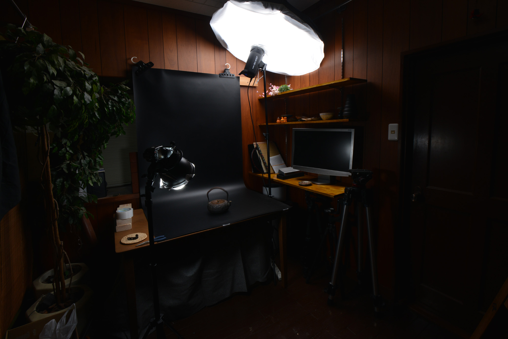 仕事場の写真スタジオに壁に棚を作ろう～！DIY