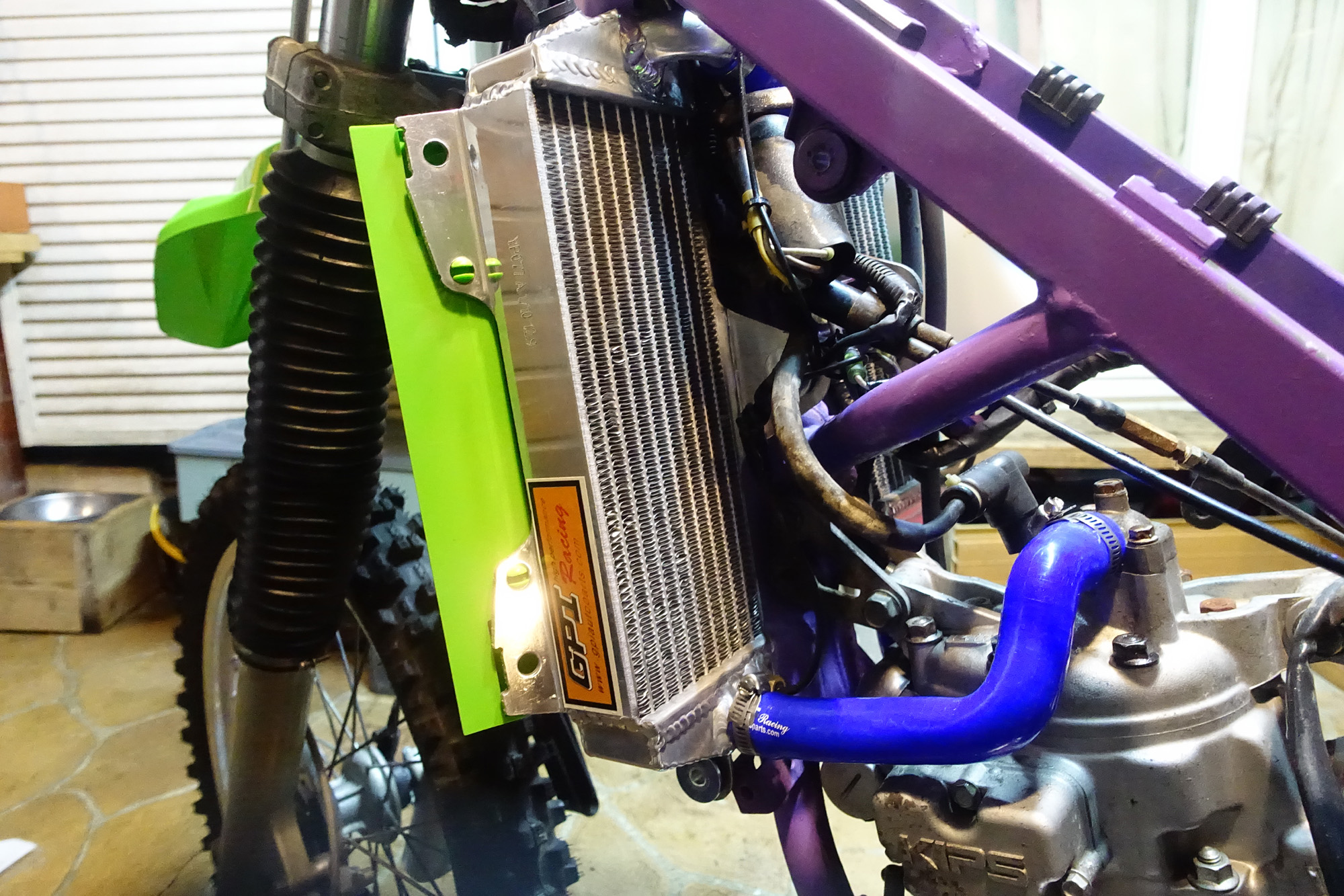 GPI Racing アルミラジエーター シリコンホース 取付 レビュー KDX220SR レストア　