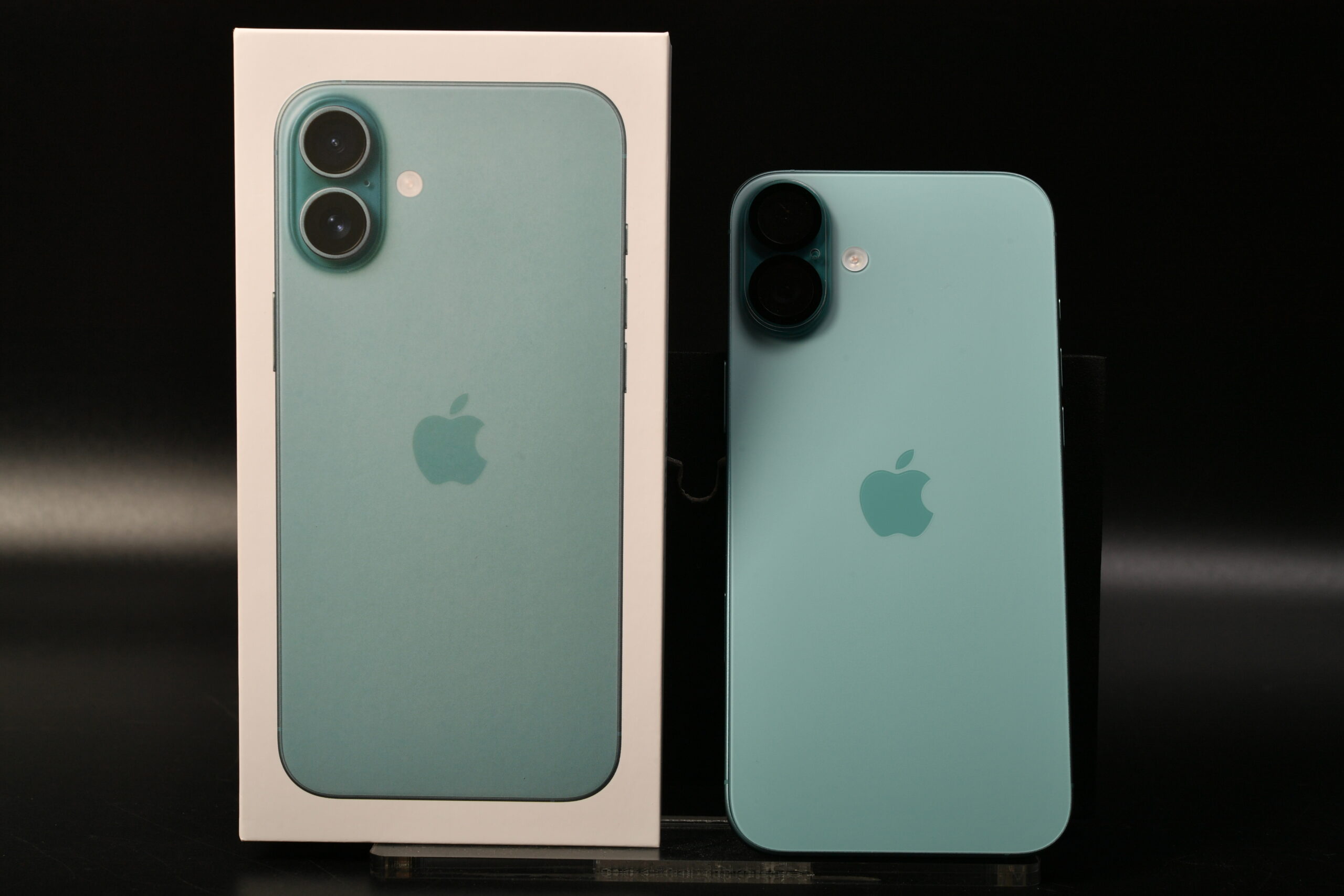 ママの新しいスマホ iPhone16PLUS 新品購入! ママの新しいスマホ iPhone16PLUS 新品購入!