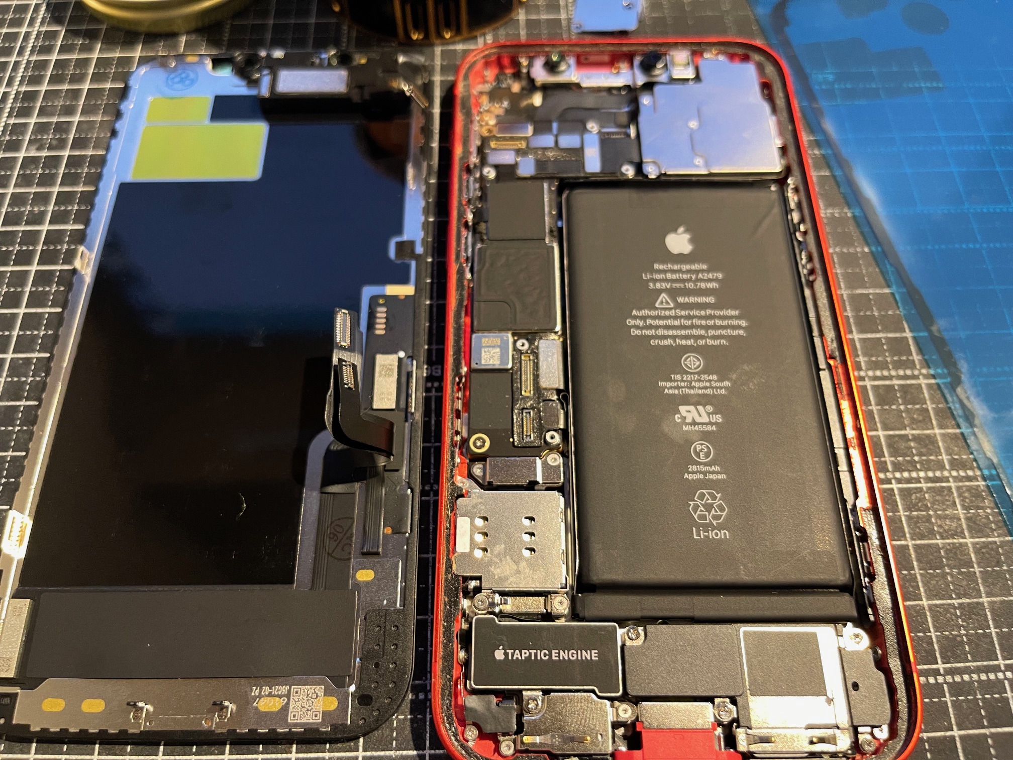 iPhone12 液晶（フロントパネル）DIY交換しました。その２