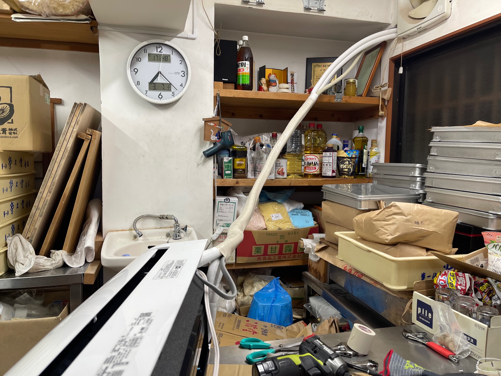 仕事場のエアコンをパワーアップ計画！　その３　室内機取り外しと取付。