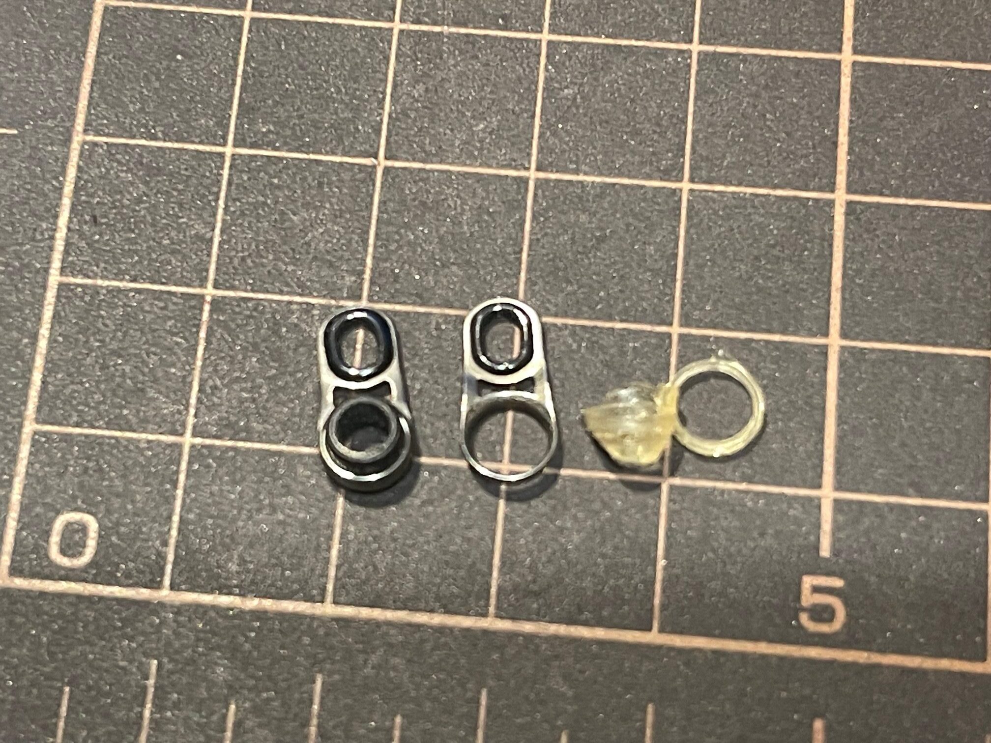 がまかつ 海上釣堀アルティメイトスペック くわせ350 4番（正式には、5番）ガイド交換