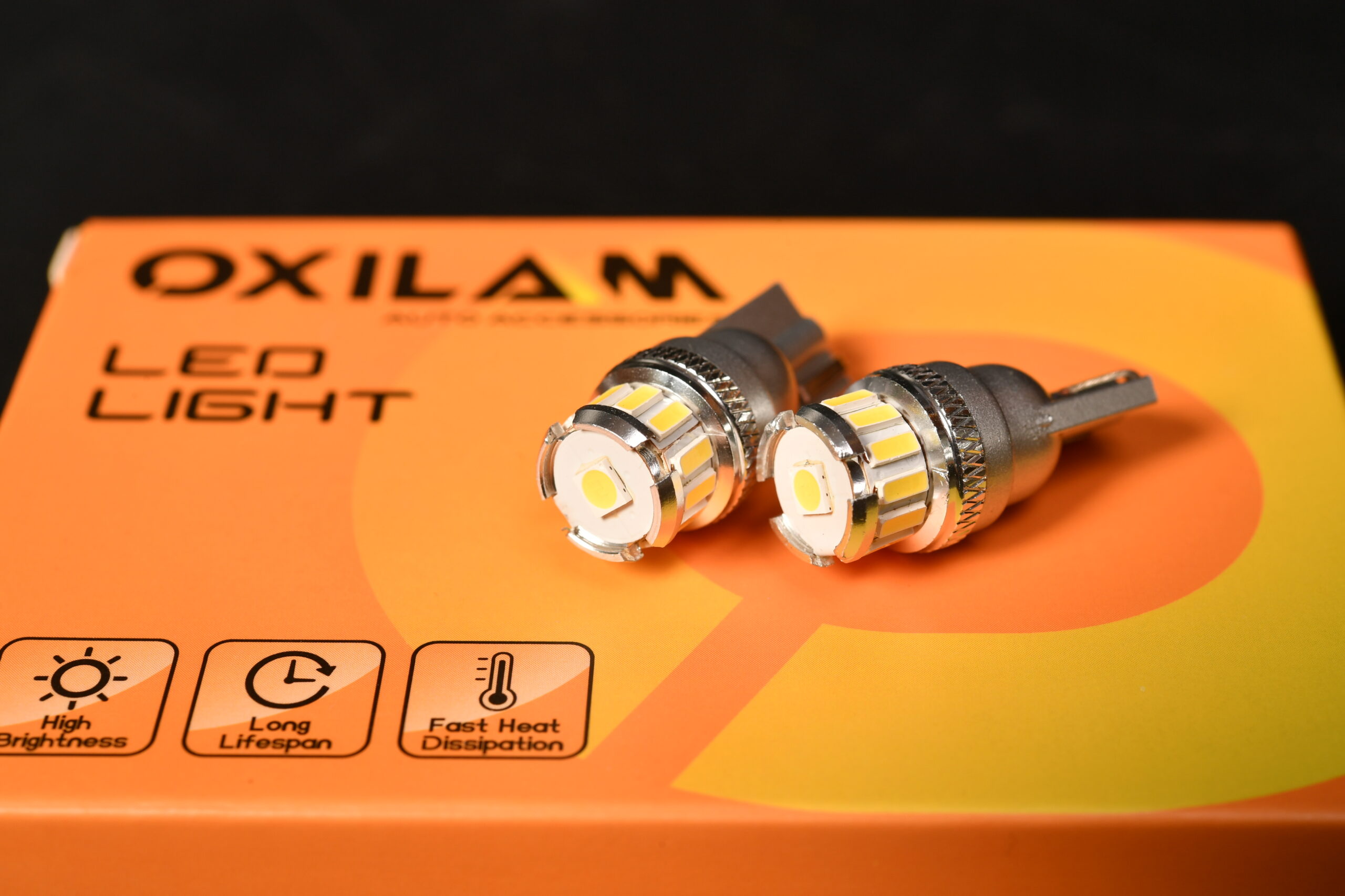 ジムニーシエラ ポジション球　OXILAM T10 LED ホワイト 6500k
