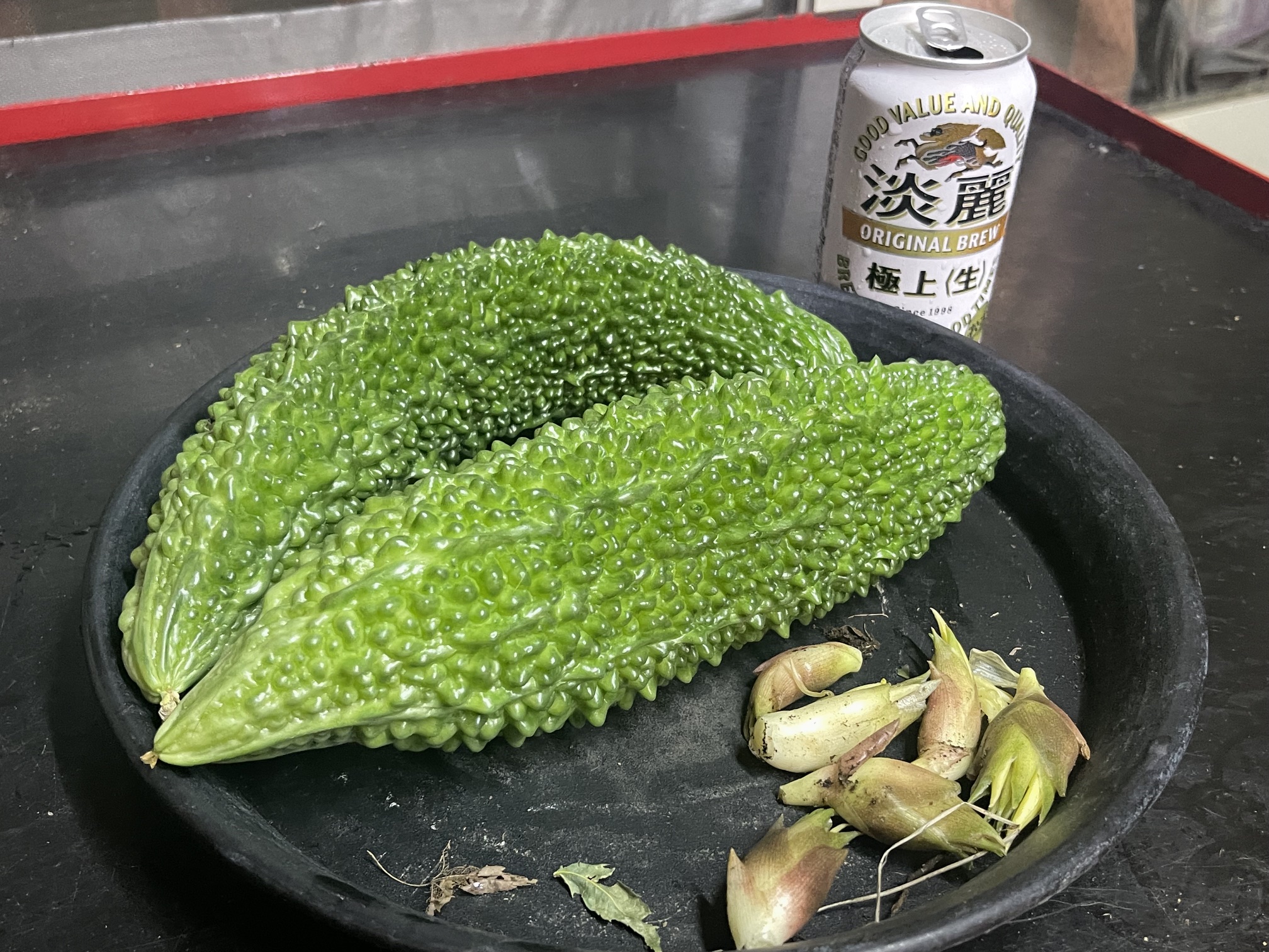 2026年のゴーヤは、良い感じでで実っています。　沖縄ゴーヤ　家庭菜園