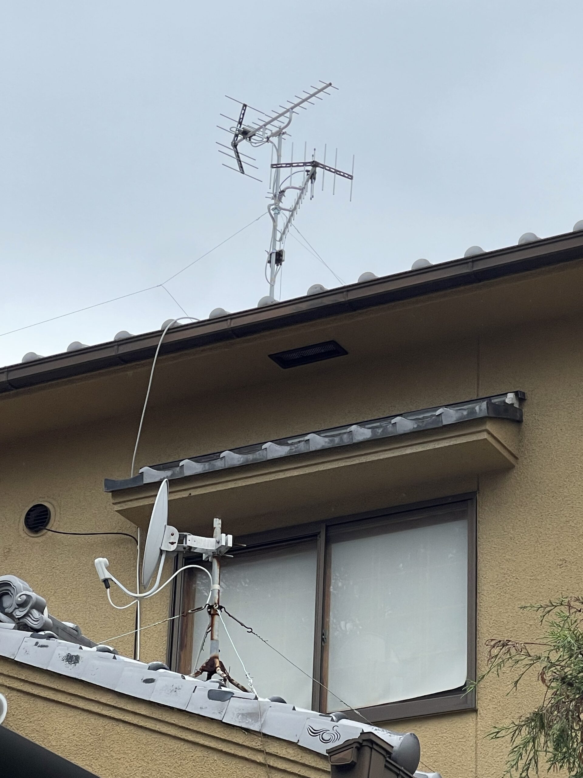 実家のTVアンテナが新しくなった。 実家のTVアンテナが新しくなった。